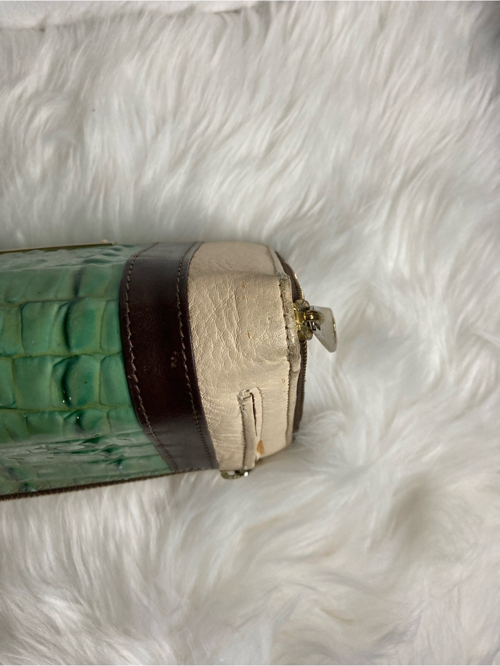 Brahmin Green Croc-Accent Zip Wallet - Cream & Brown GUC - Picture 7 of 9